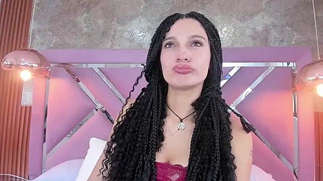 MilaWhitte webcam