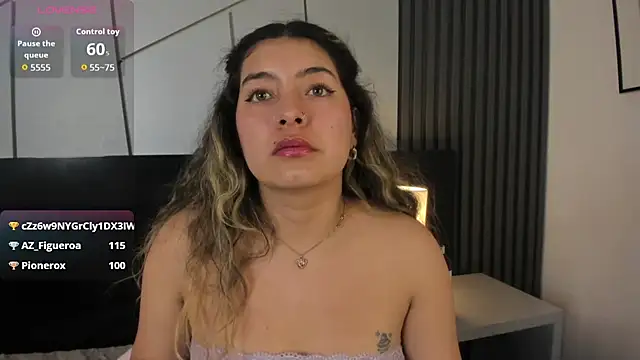 ChloeBelle_ webcam