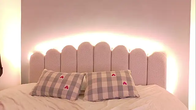 SamanthaMorgan__ webcam