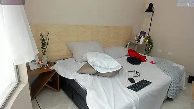 HellLilith_ webcam