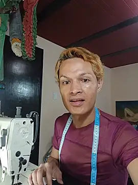 Paulina_Noir webcam