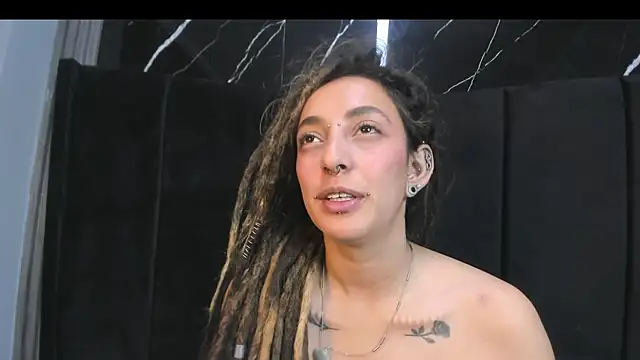 OriannaBodMod_HL webcam