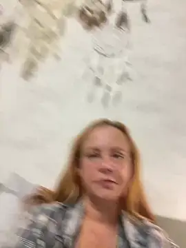 VelvetGaze9121 webcam