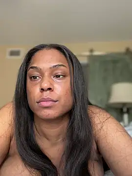 CandyLuxxxx webcam