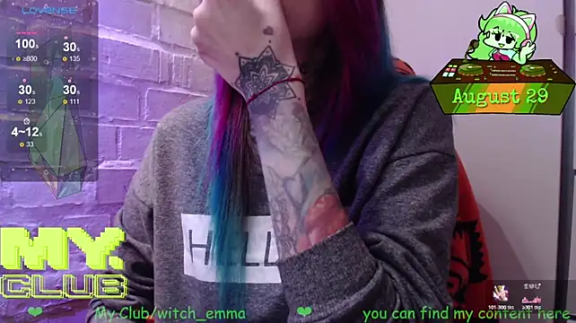 Witch_Emma webcam