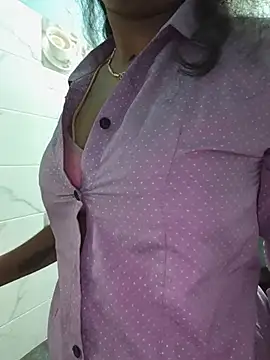 Tamil-yalini live cam on StripChat