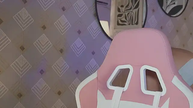 MaddyOwens live cam on StripChat