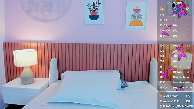 myla_cute18 webcam