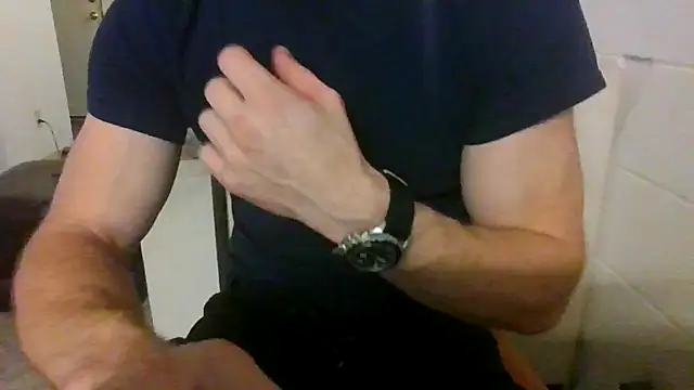 HotStraightDude webcam
