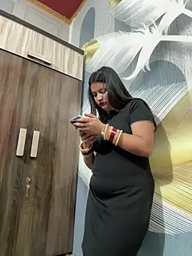 Aarohi_Thakur webcam