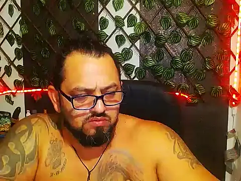 mr_wolf46 webcam