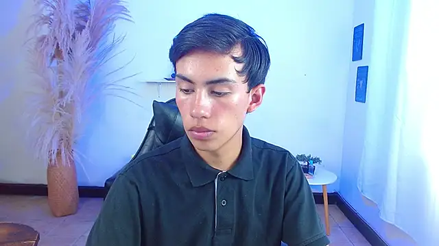 angelocum18 webcam