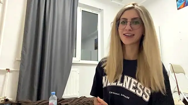 MiracleMary webcam