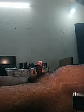 happy112701 webcam