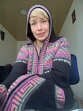MARILYNKOVANOVA webcam