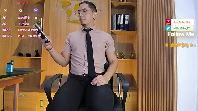 JoshMillerr_ live cam on StripChat