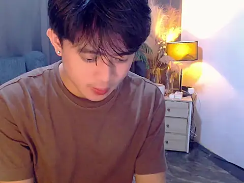 NautyBoyBrazeen_143 live cam on StripChat