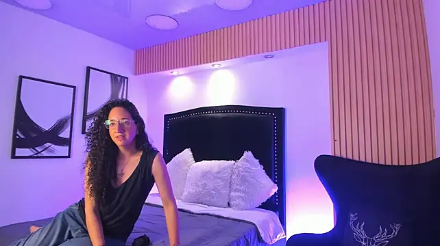 Katy_Snown live cam on StripChat