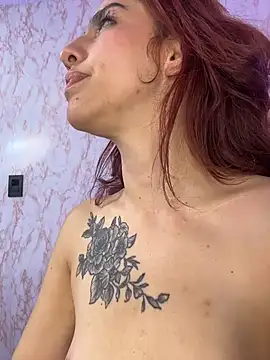 elodie_rouge