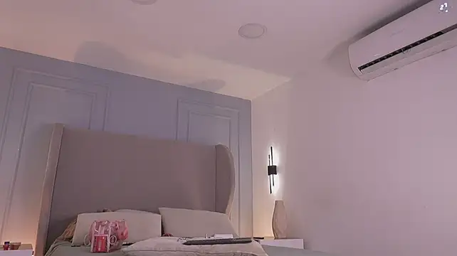 chloe_d webcam