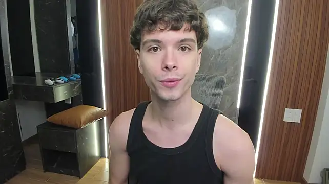 calvin_love_you live cam on StripChat