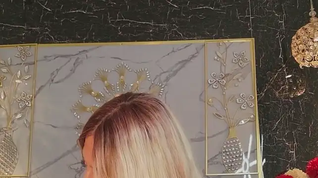 Chris_Lohan webcam