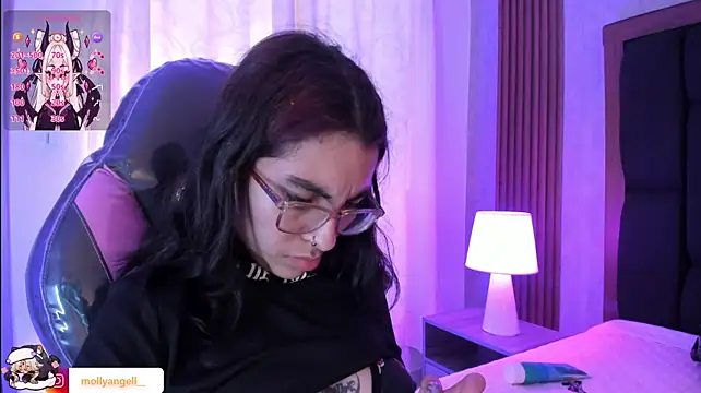 Molly_A webcam
