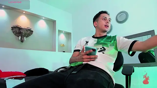 Zack_isback webcam
