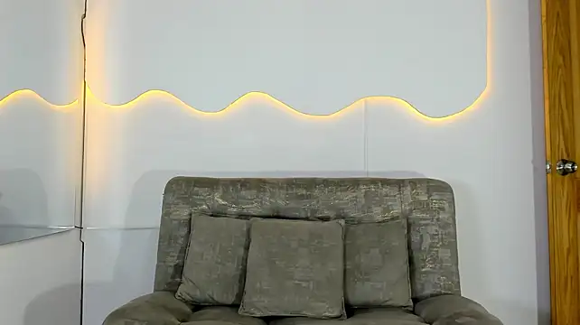 ArohomLester_ webcam