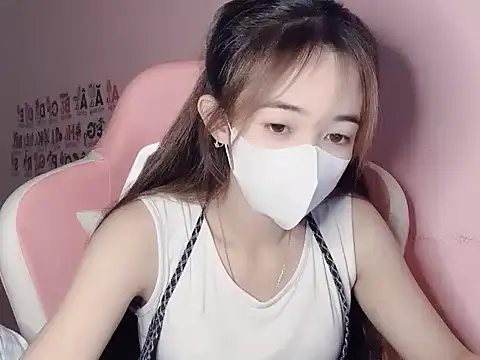 Alee8668 webcam