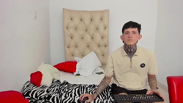 Junior_manuel26_ webcam