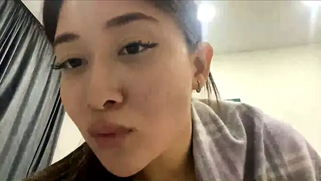 Mitsuki_Sutemi webcam