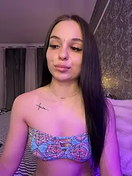 Olivia_Noor webcam