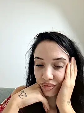 KaylaRosa live cam on StripChat
