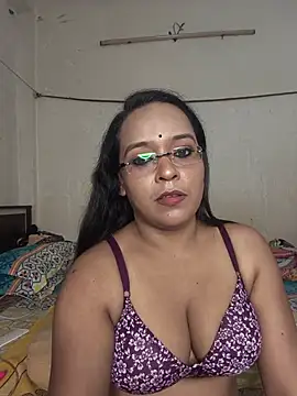 naughtymia06 webcam