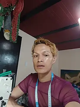 Paulina_Noir webcam
