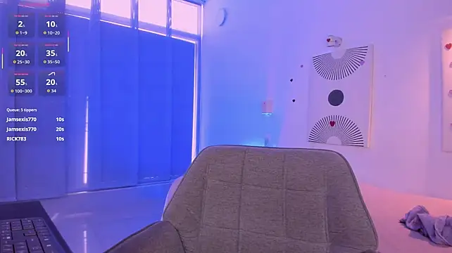 ZainabLux webcam