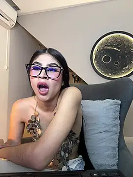 Kylie_Dessire webcam