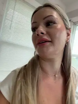 Current still of LoveShae