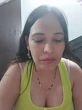 Poojabhabi101 webcam