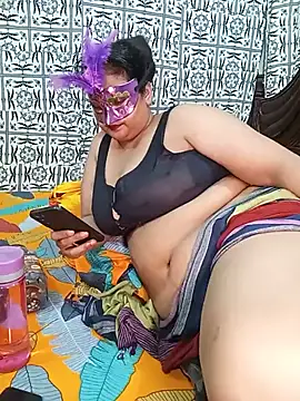 Tanisha-Chy webcam