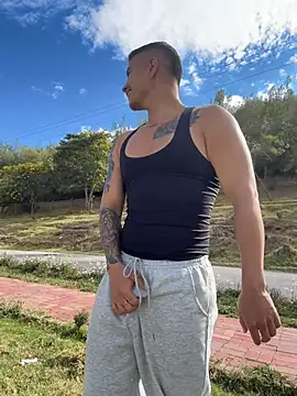 DOMINICKVEGAS77 live cam on StripChat