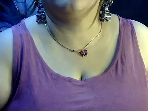 Soniya_Sha live cam on StripChat