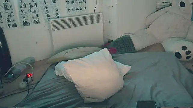 CeriseLapine webcam
