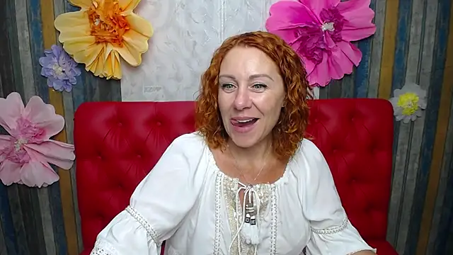 taylorf0x (F milf) - make my toy vibrate.....
