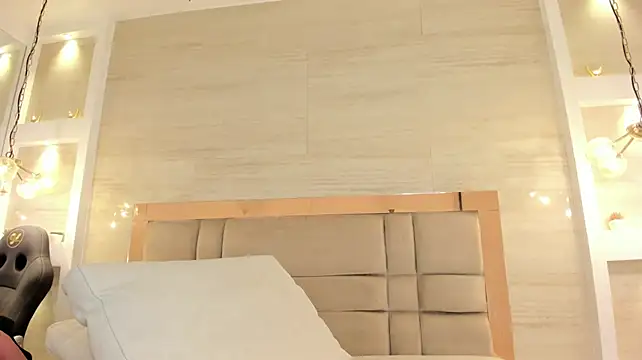 chloe_murray webcam