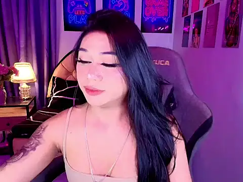 SexxyTsLoverr webcam