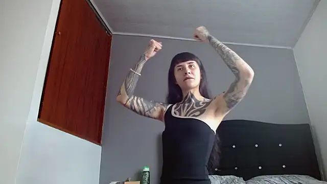 Emilia_1995 webcam