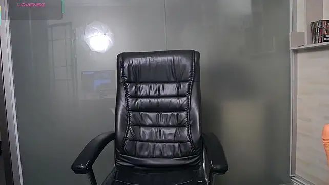 BustyAllyy 🍾 online sex chat