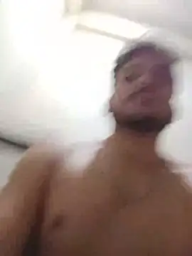 Realcumshow webcam